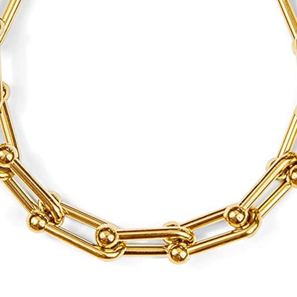 Woman’s U-Link Paperclip Necklace & Bracelet Set - Picture 8 of 11